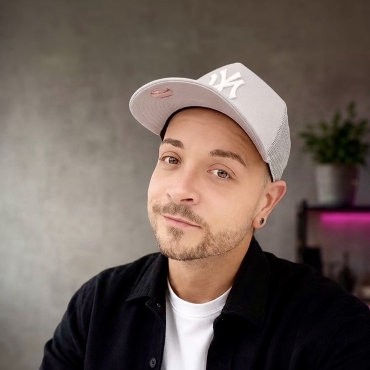 Jan Eggebrecht-Pählke – Ansprechpartner für Web- und Grafikdesign, Branding und Contentmarketing